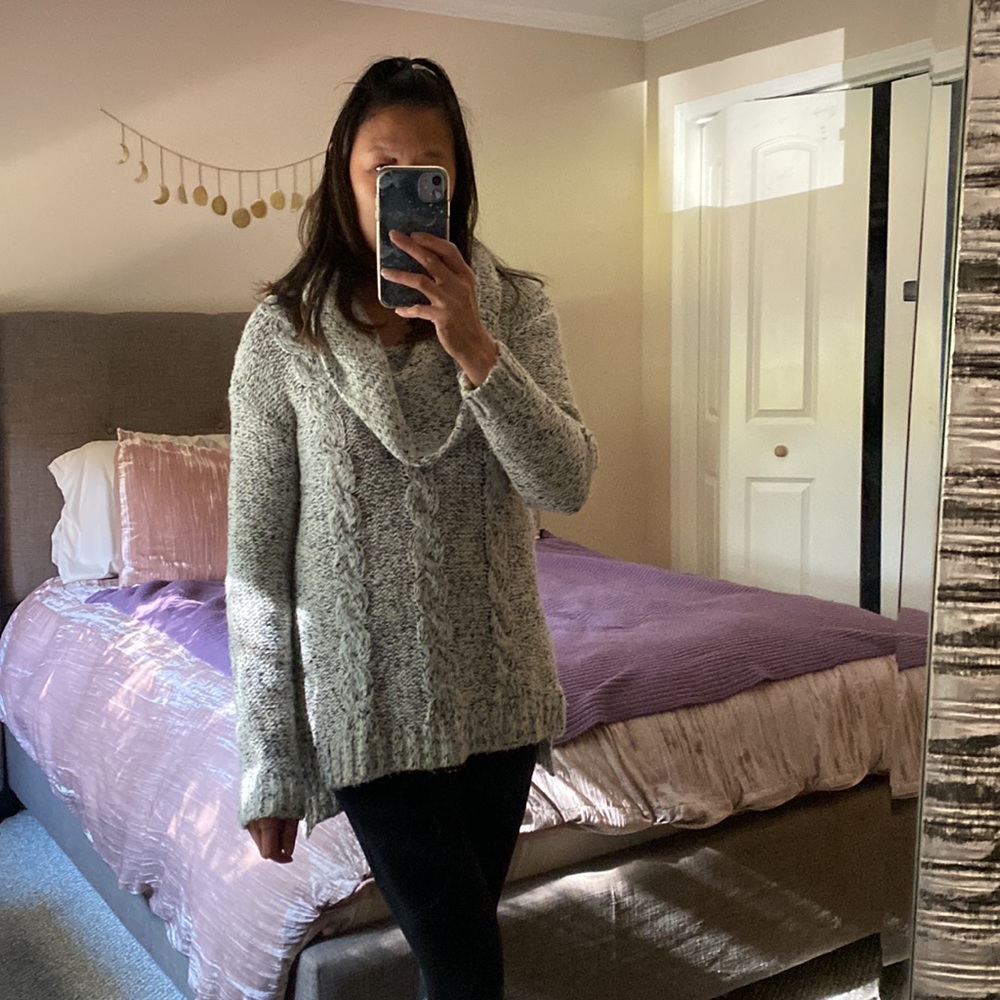 Kensie Sweater size S